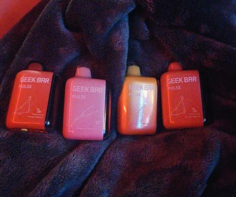 Az elektronikus sigetek világa: Ismerkedés a Geek Bar termékeivel